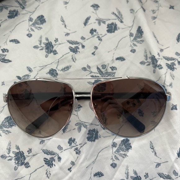 Prada sunglasses - Picture 2 of 5